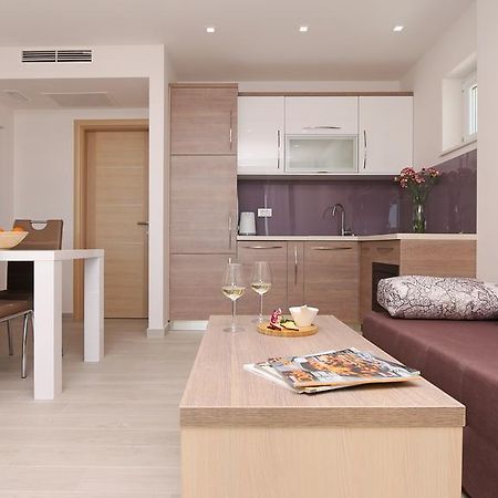 Apartments Hermes ทูแชพี ภายนอก รูปภาพ