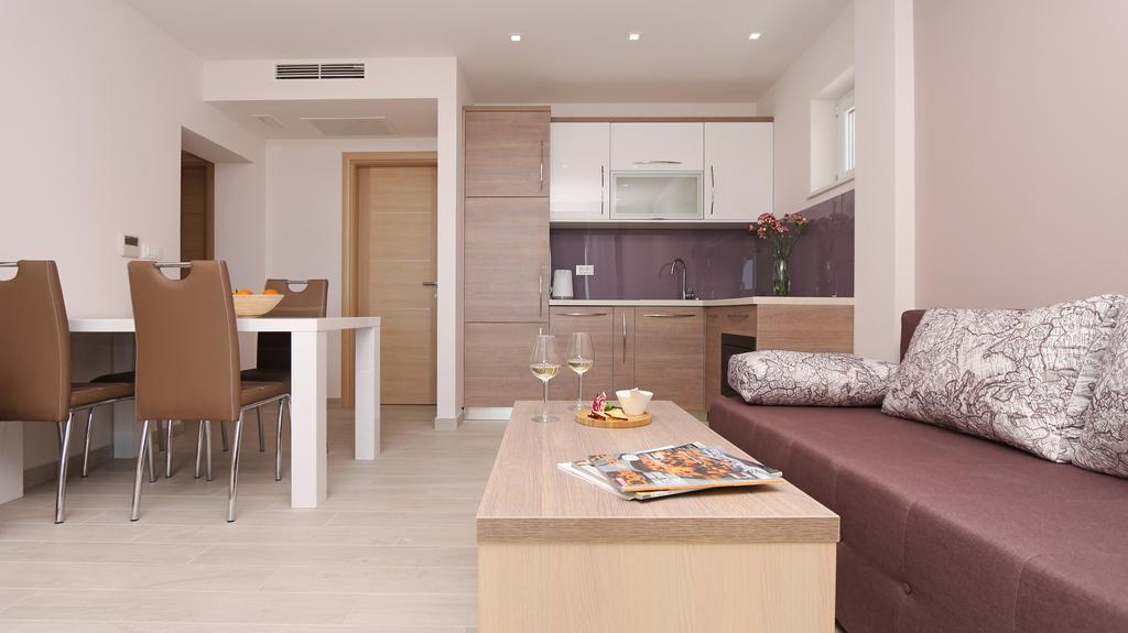 Apartments Hermes ทูแชพี ภายนอก รูปภาพ
