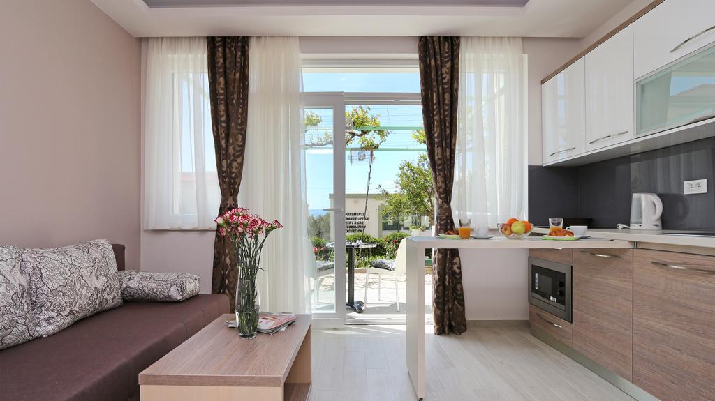 Apartments Hermes ทูแชพี ภายนอก รูปภาพ