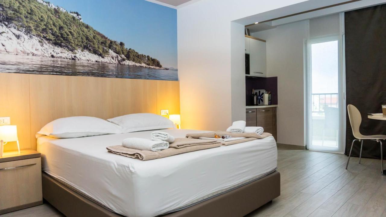 Apartments Hermes ทูแชพี ภายนอก รูปภาพ
