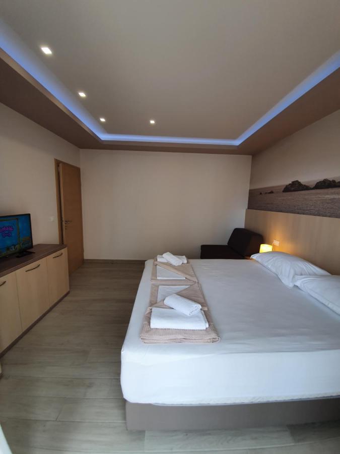 Apartments Hermes ทูแชพี ภายนอก รูปภาพ